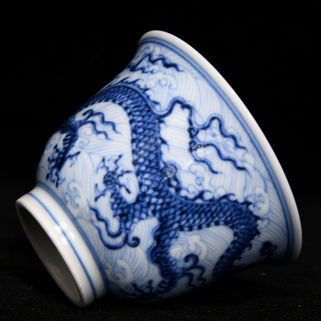 A1661 A Pair Chinese Blue And White Porcelain Fortune Dragon Design Cups