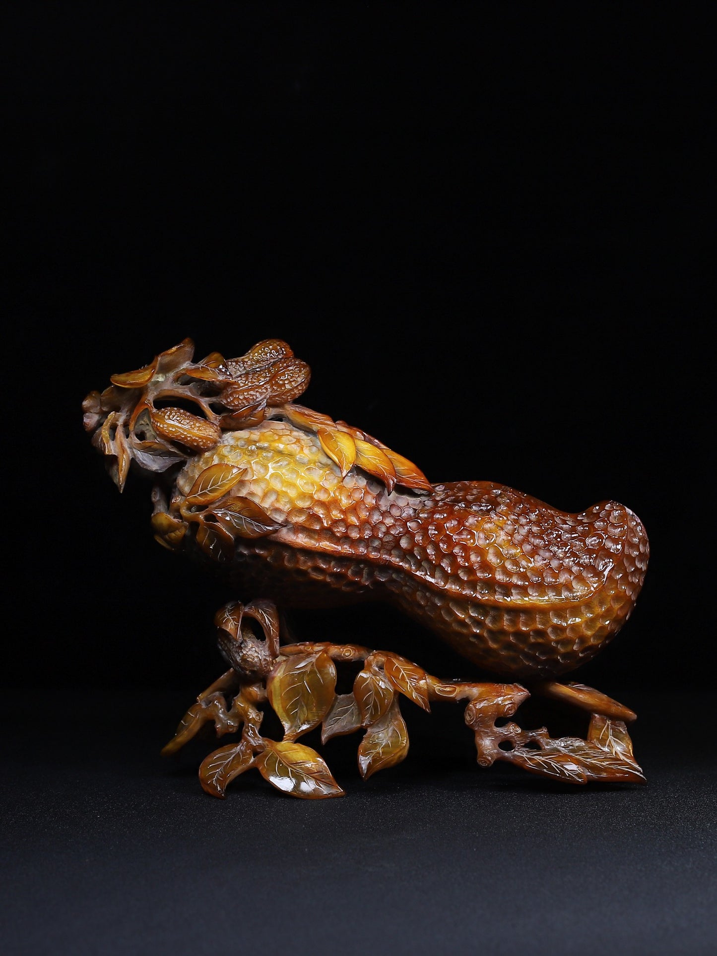 A1673 Vintage Ox Horn Carved Peach Statue