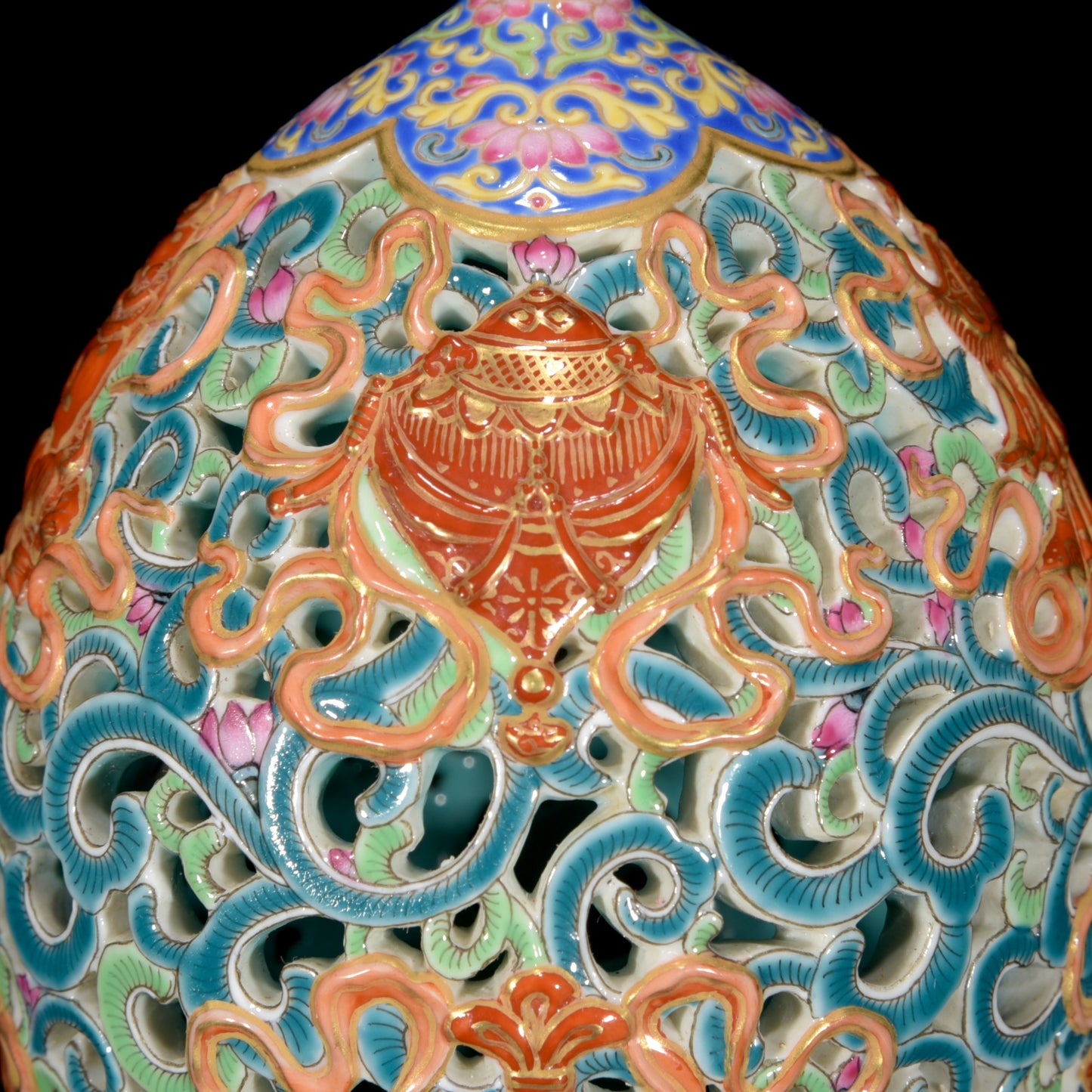 A1677 Chinese Qing Dynasty Gilt Gold Famille Rose Lotus Leaf & Lotus Flower Porcelain Incense Burner