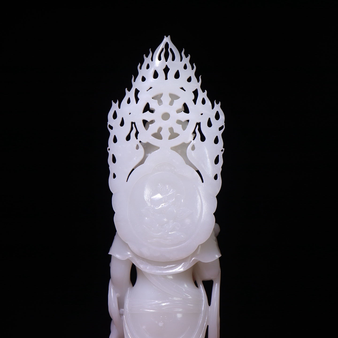 A1702 High Quality Chinese White Hetian Jade Carved Kwan-yin Statue