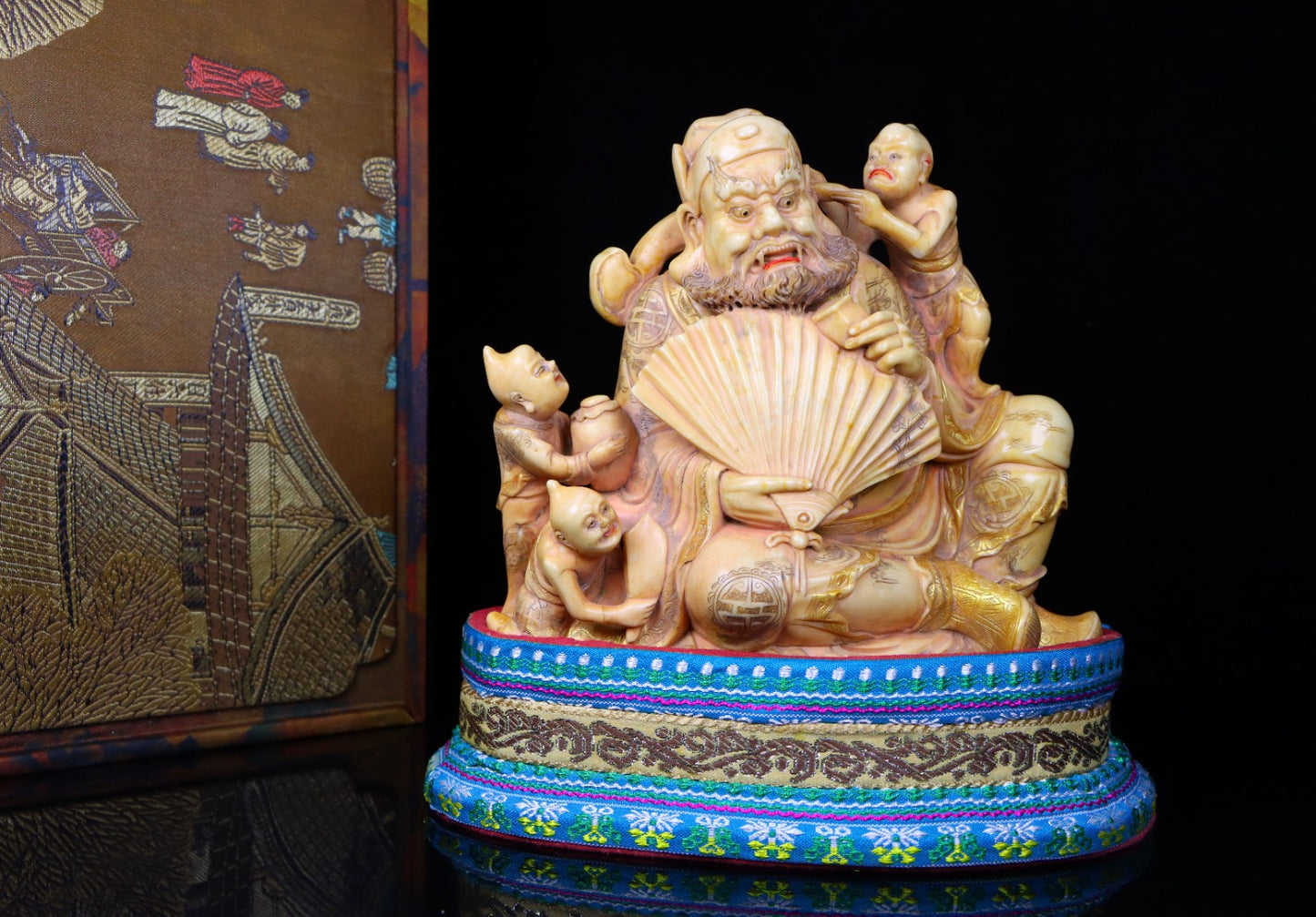 A1711 Superb Old Chinese Shoushan Stone Carved Heavenly Ghostcatcher Statue