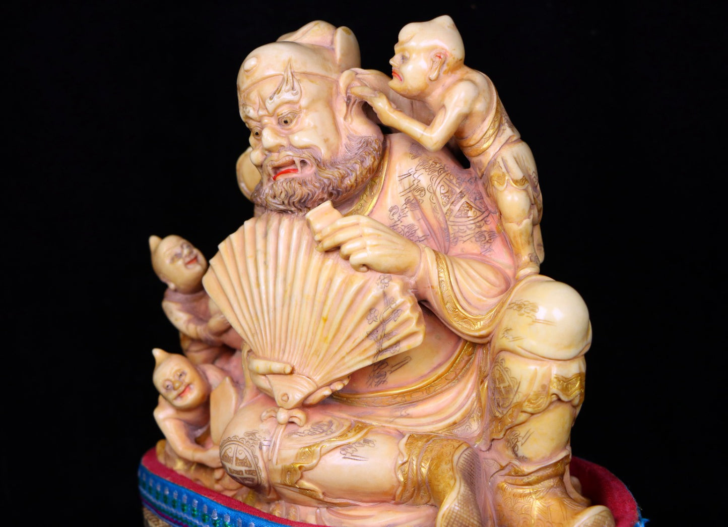 A1711 Superb Old Chinese Shoushan Stone Carved Heavenly Ghostcatcher Statue