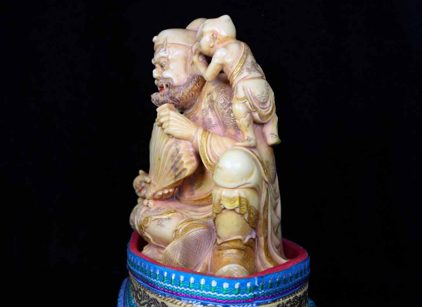 A1711 Superb Old Chinese Shoushan Stone Carved Heavenly Ghostcatcher Statue