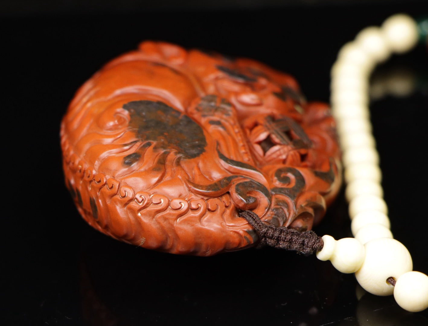 A1731 Vintage Chinese Shoushan Stone Carved Fortune Lion Pendant/Statue