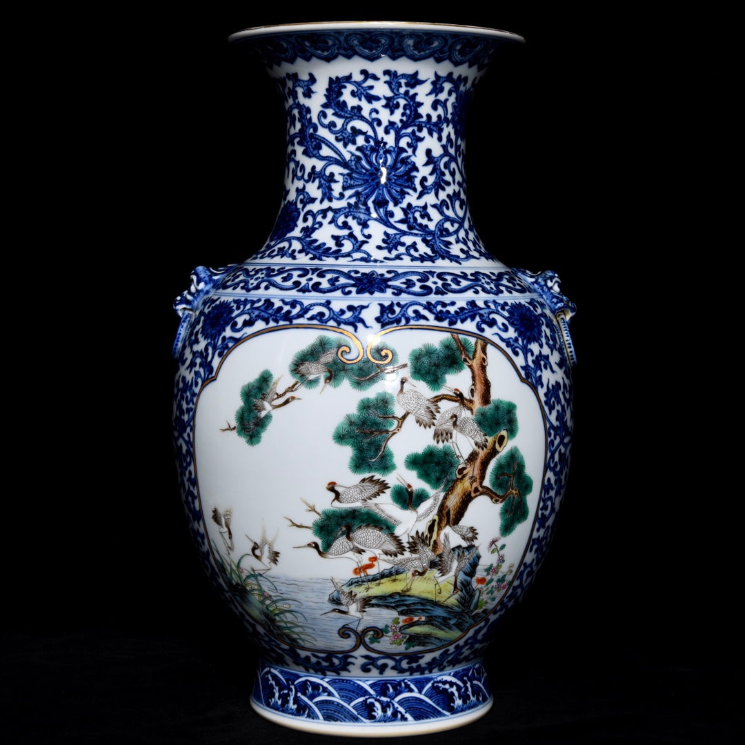 A1732 Chinese Qing Dynasty Blue And White Porcelain Pine Tree & Crane Design Porcelain Vase