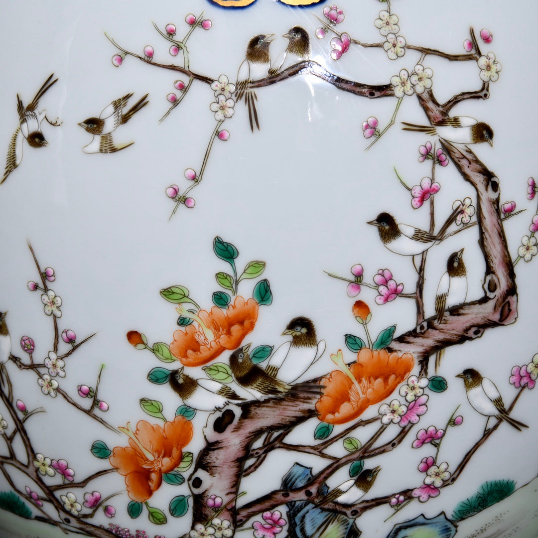A1732 Chinese Qing Dynasty Blue And White Porcelain Pine Tree & Crane Design Porcelain Vase