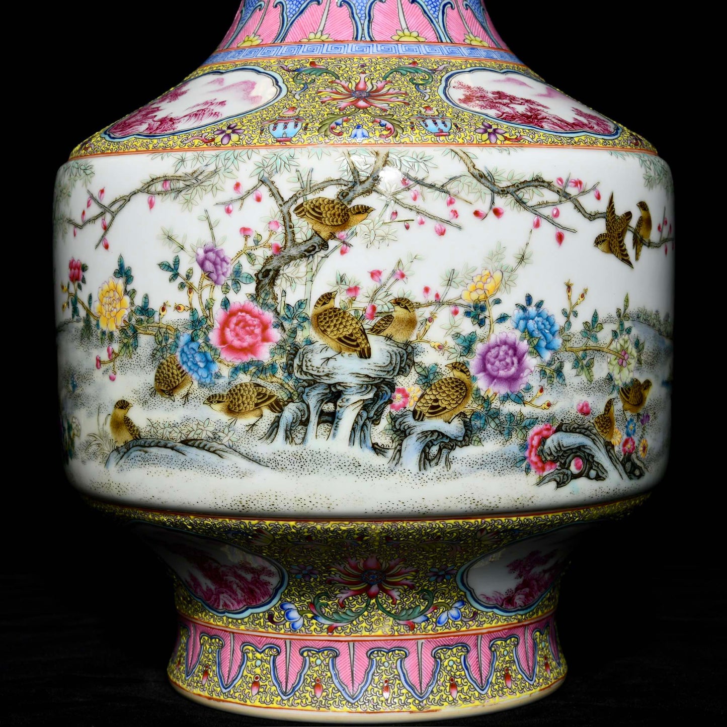 A1741 Chinese Qing Dynasty Gilt Edge Famille Rose Flowers Bird Design Porcelain Vase