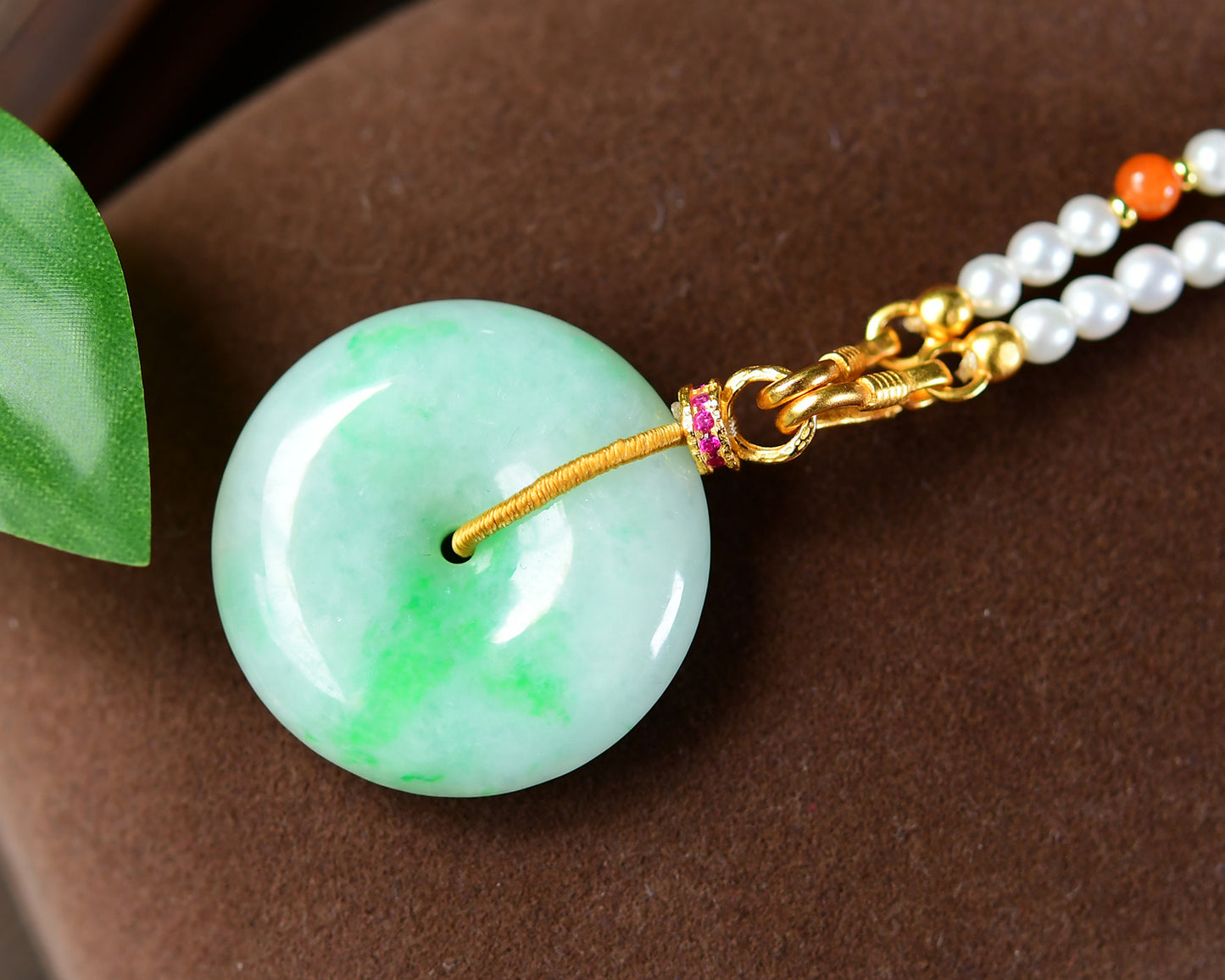 A1823 Exquisite Natural Jadeite Lucky Pendant w Pearl & Agate & Jadeite Beads Necklace