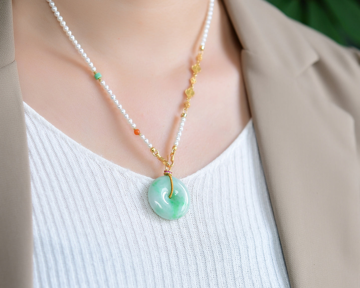A1823 Exquisite Natural Jadeite Lucky Pendant w Pearl & Agate & Jadeite Beads Necklace