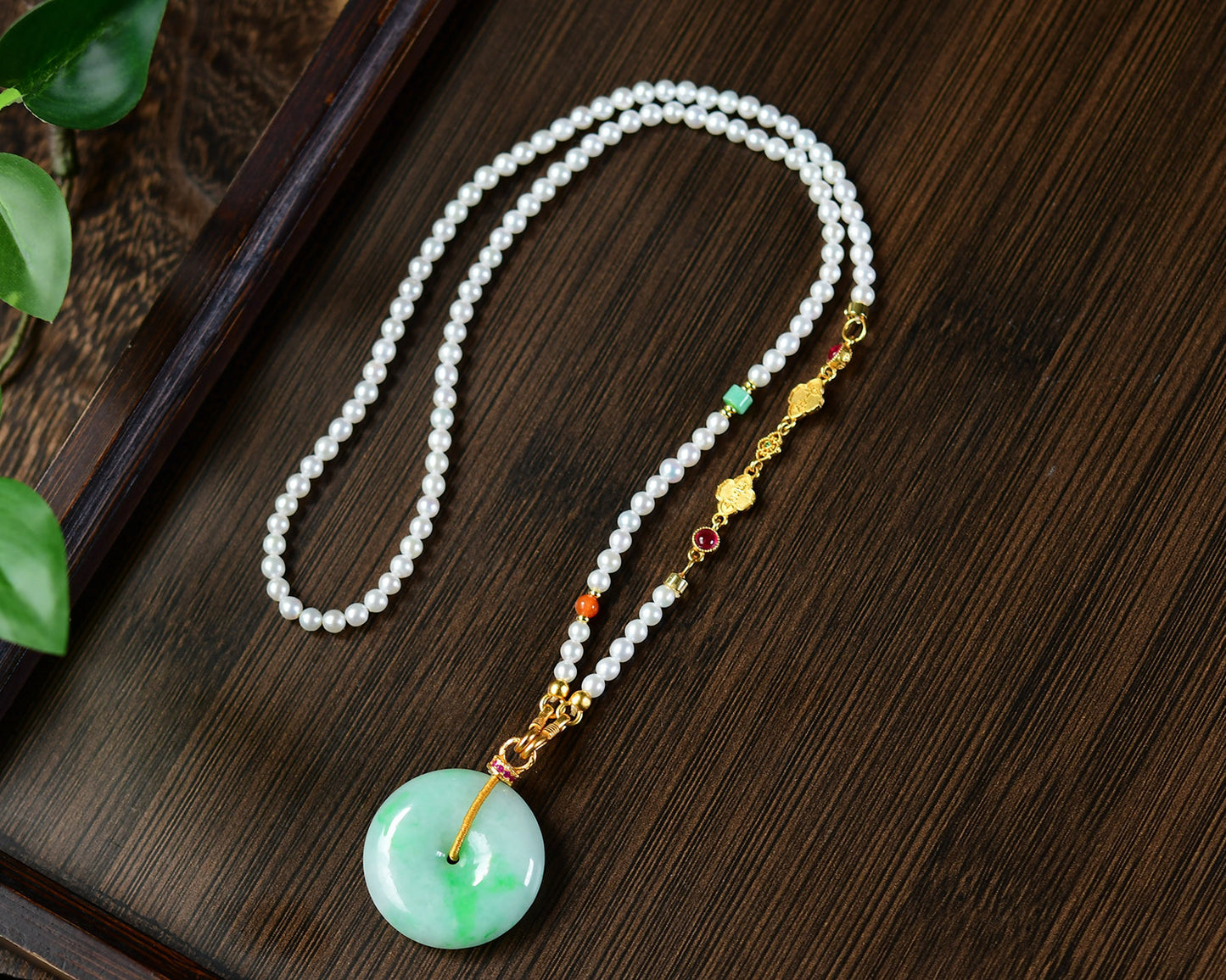 A1823 Exquisite Natural Jadeite Lucky Pendant w Pearl & Agate & Jadeite Beads Necklace