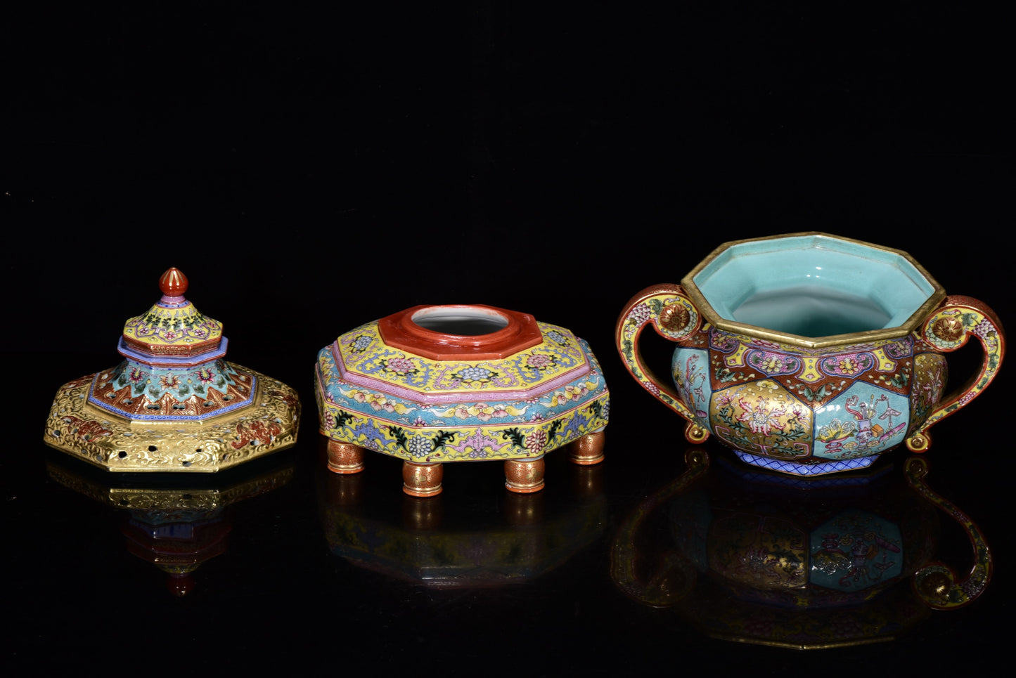 A1824 Chinese Qing Dynasty Gilt Gold Famille Rose Enamel Flowers Design Porcelain Incense Burner
