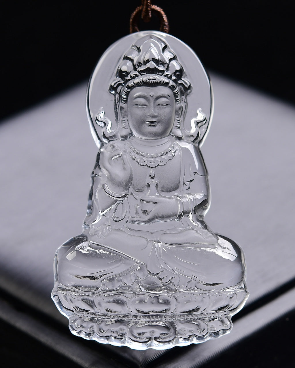A1837 Exquisite White Crystal Carved Kwan-yin Pendant w Hand Woven Necklace