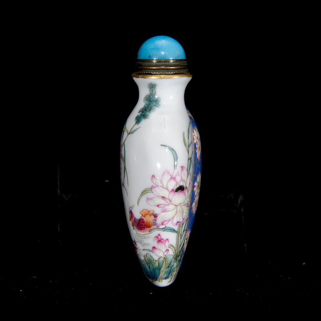 A1873 Chinese Qing Dynasty Gilt Gold Famille Rose Enamel Mandarin Ducks & Lotus Leaf & Lotus Flower Design Conjoined Porcelain Snuff Bottle