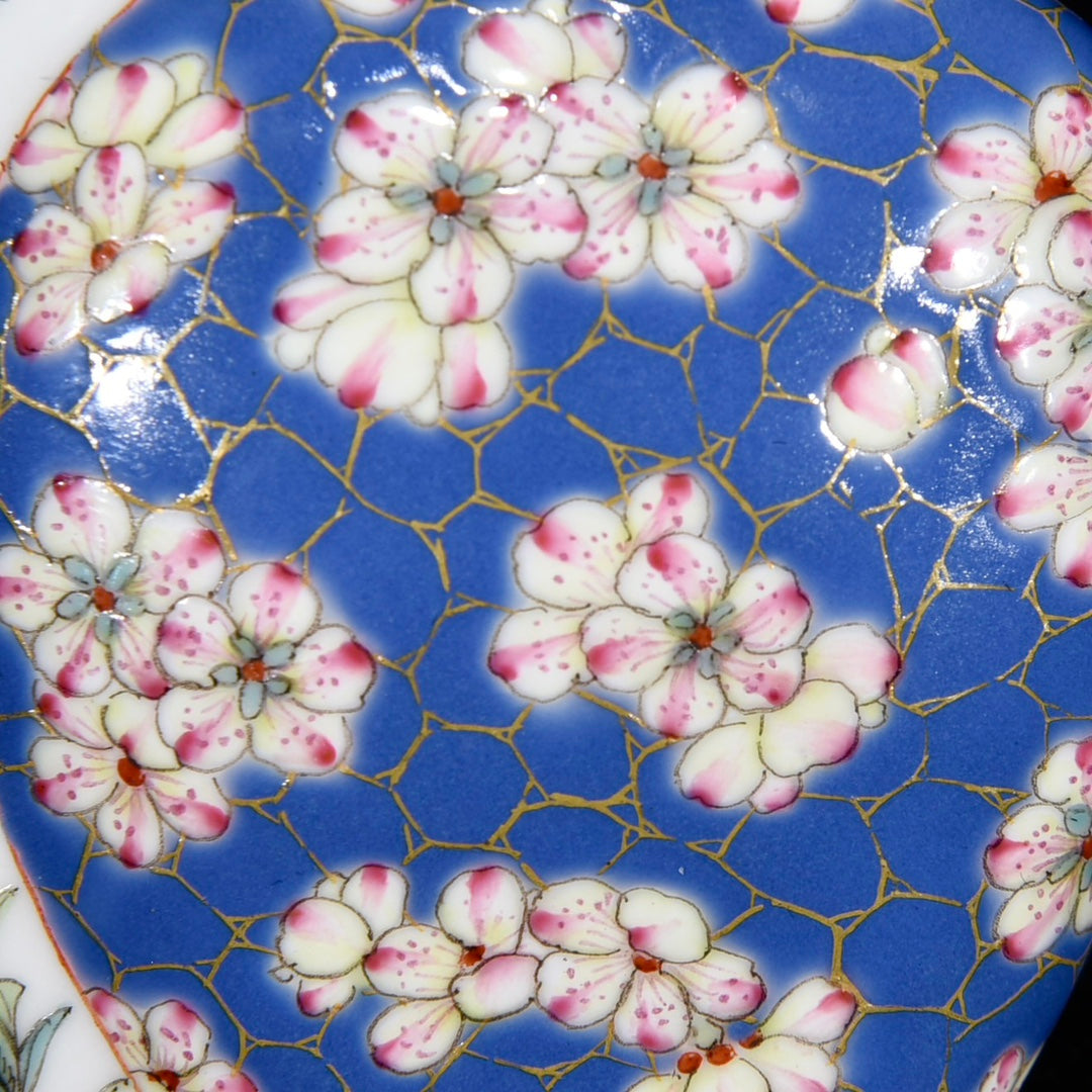 A1873 Chinese Qing Dynasty Gilt Gold Famille Rose Enamel Mandarin Ducks & Lotus Leaf & Lotus Flower Design Conjoined Porcelain Snuff Bottle
