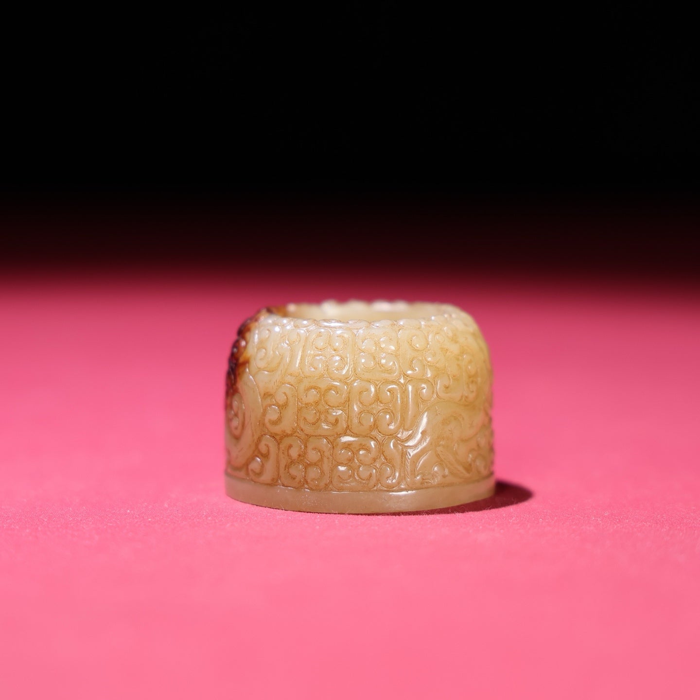 A1880 Superb Old Chinese Hetian Jade Thumb Ring