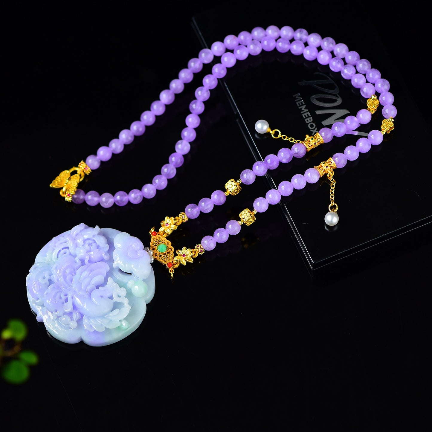 A1890 Exquisite Purple Jadeite Carved Phoenix & Peony Pendant w 18K Gold Buckle Jadeite Beads Necklace