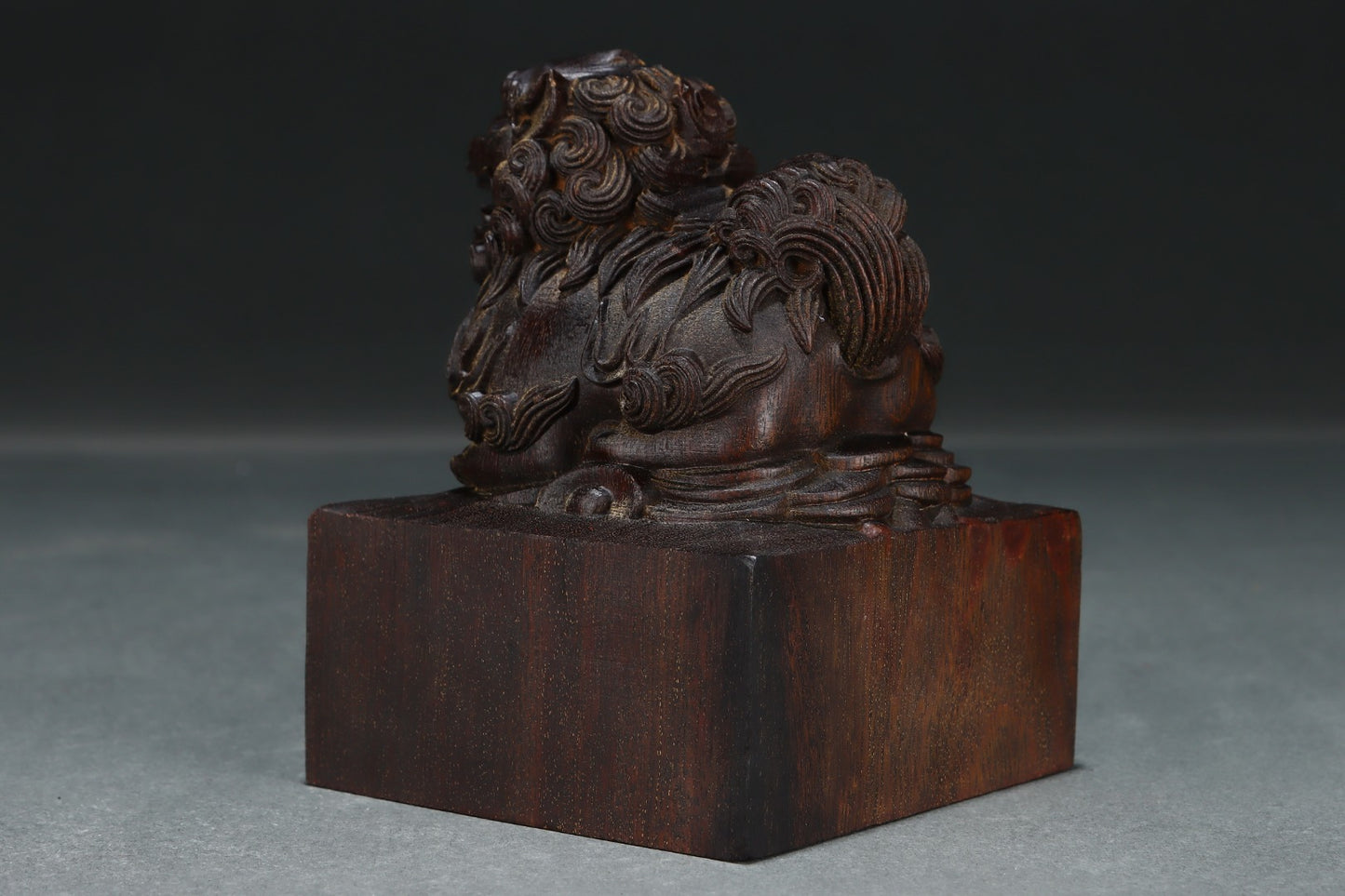 A1891 Vintage Chinese Chenxiang Wood Hand Carved Fortune Lion Seal