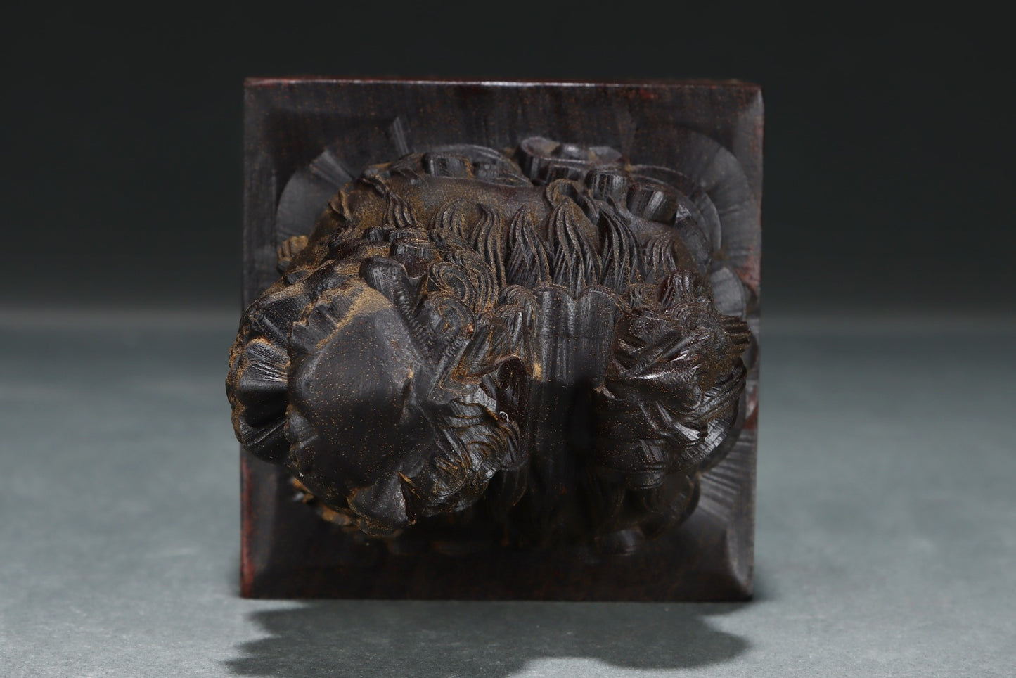 A1891 Vintage Chinese Chenxiang Wood Hand Carved Fortune Lion Seal