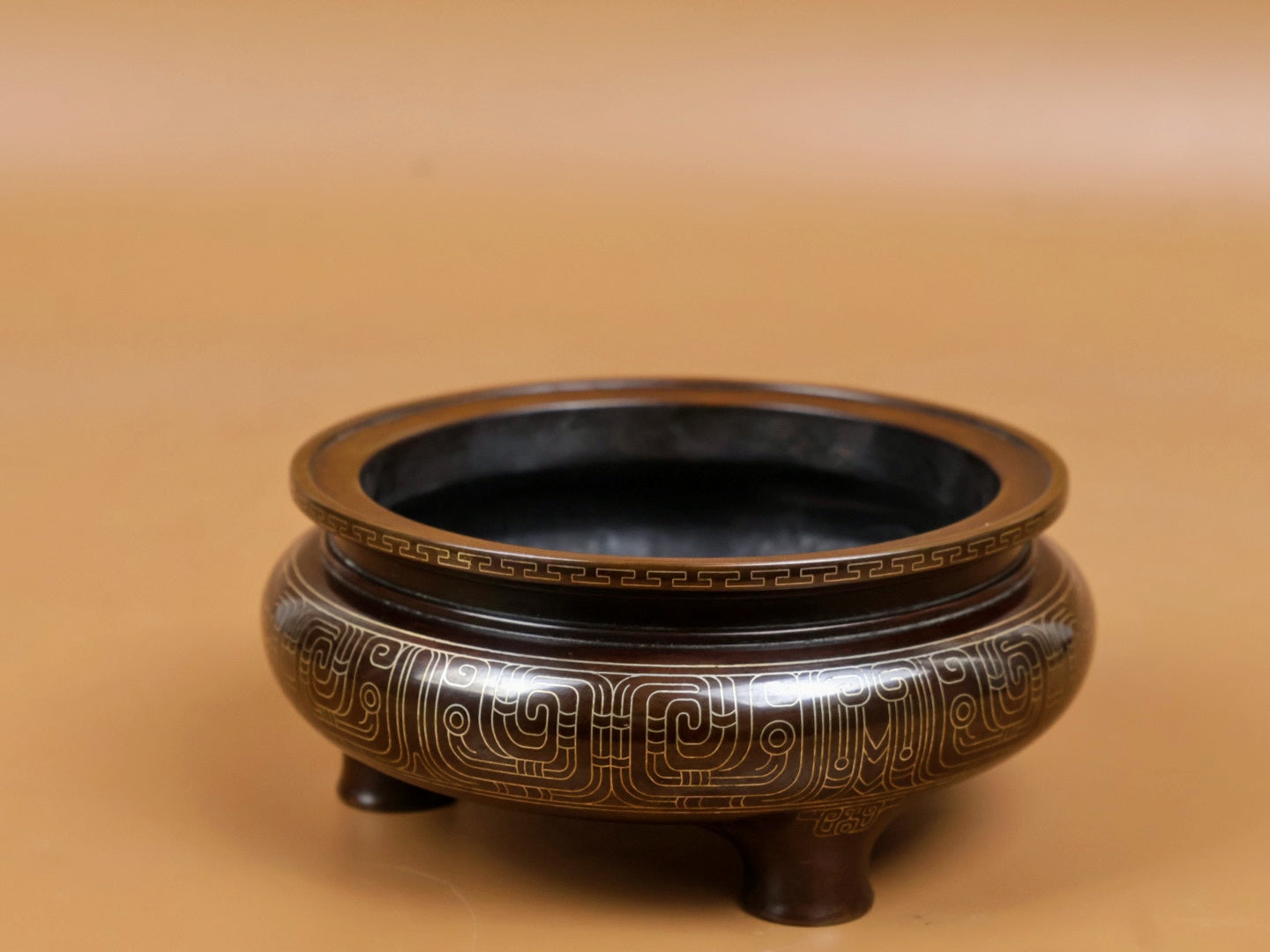 A1900 Vintage Chinese Copper Inlay Silver Wires 3 Leg Incense Burner