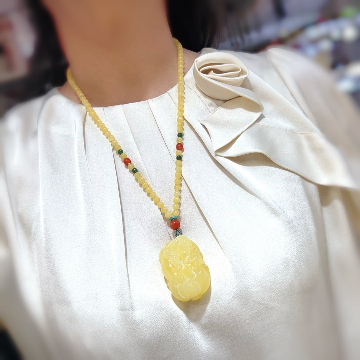 A1904 Beautiful Beeswax Carved Fortune Pixiu Pendant w Hand Woven Beads Necklace