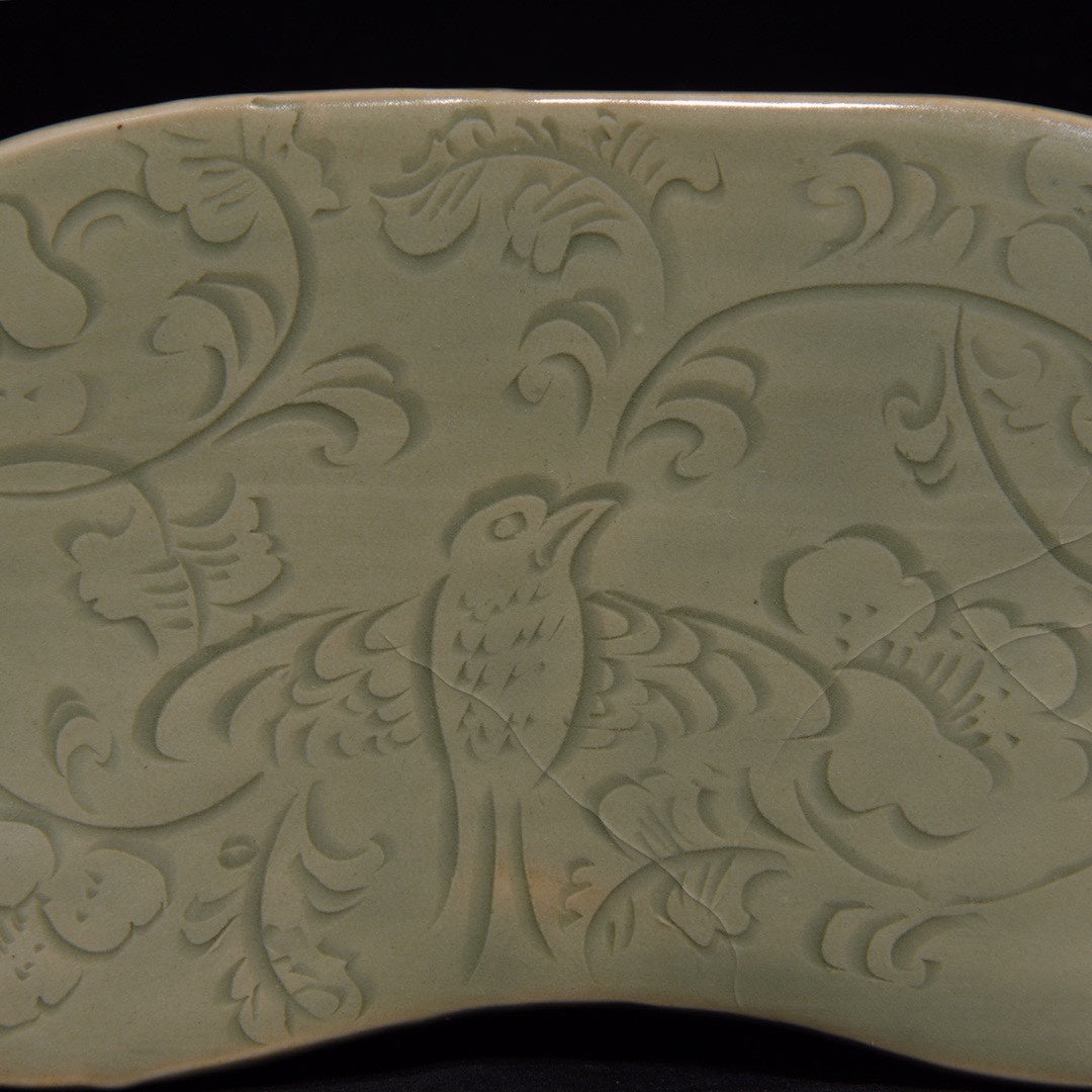 A1905 Chinese Yue Kiln Porcelain Pillow Statue