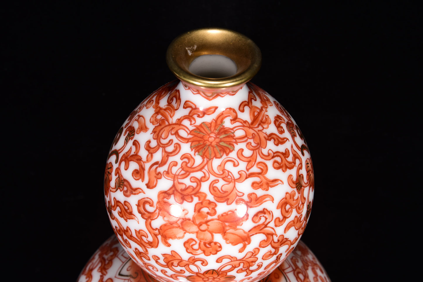 A1916 Chinese Qing Dynasty Gilt Edge Iron Red Glaze Flowers Design Gourd Shape Turn Heart Porcelain Vase