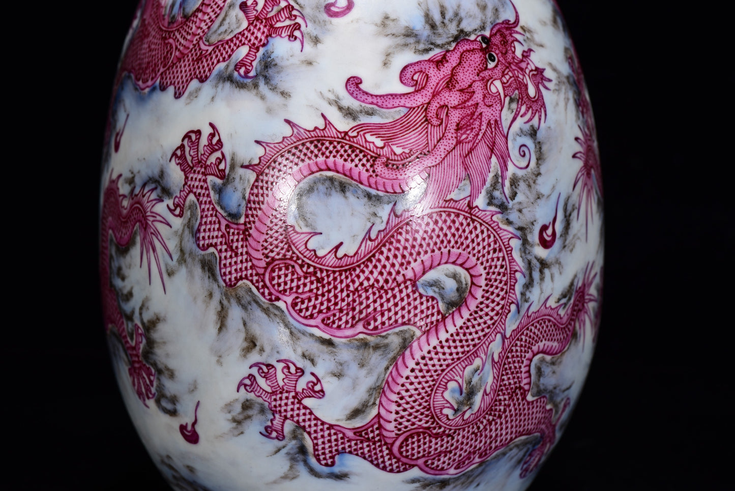 A1923 Chinese Qing Dynasty Gilt Edge Rouge Red Glaze Fortune Dragon Design Porcelain Vase