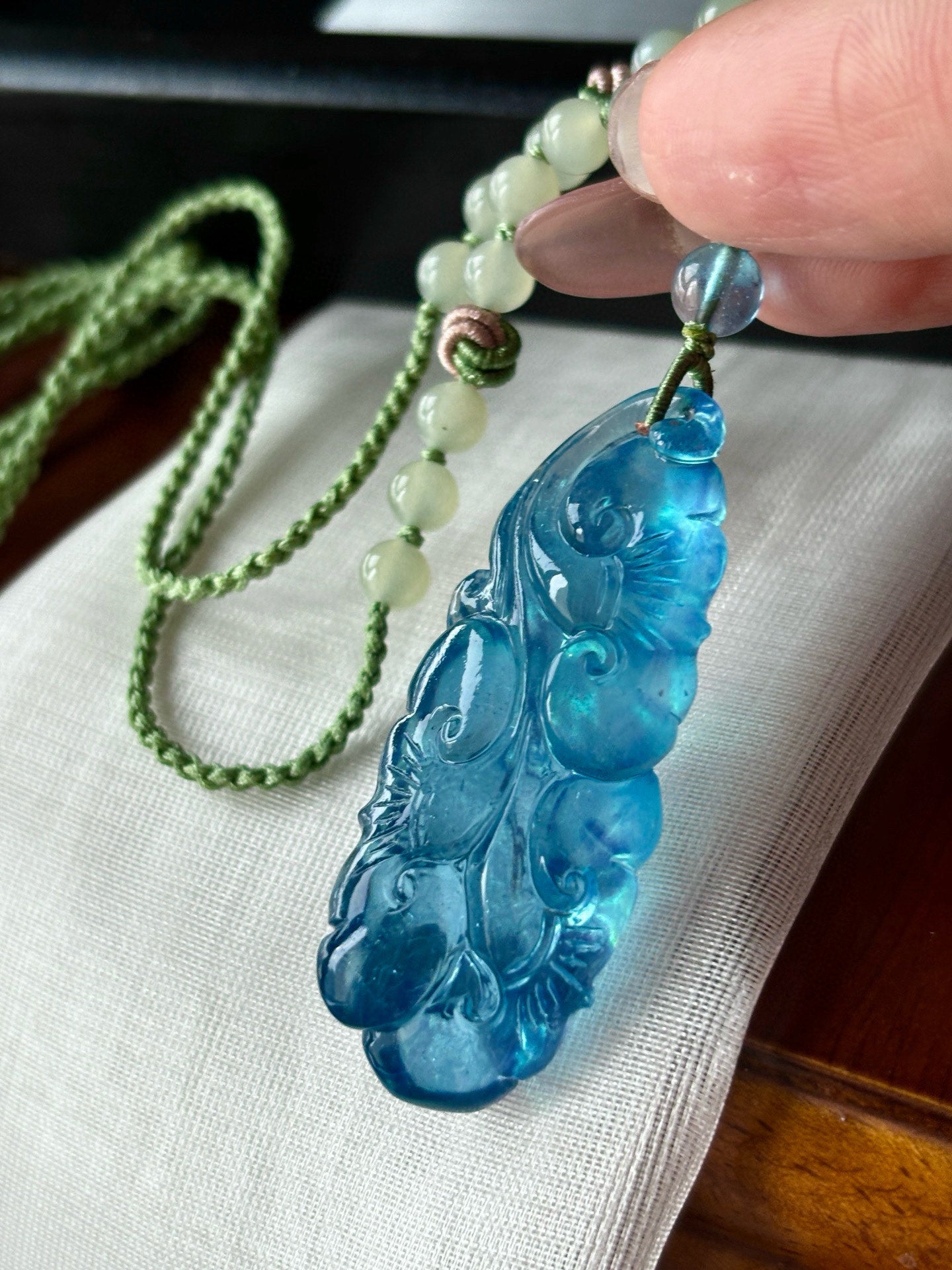 A1926 Beautiful Aquamarine Carved Ruyi Pendant w Hand Woven Hetian Jade Beads Necklace