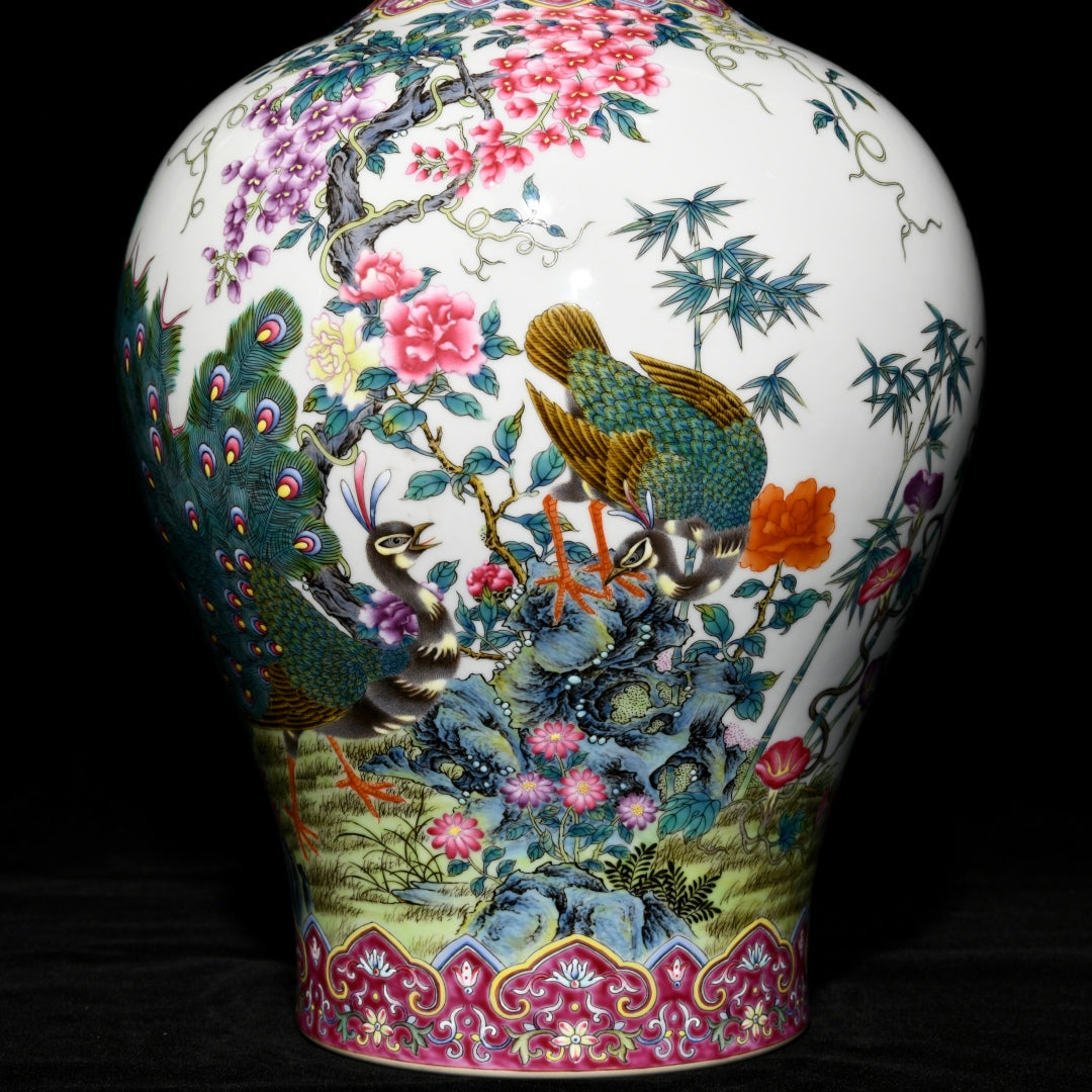 A1931 Chinese Qing Dynasty Gilt Edge Famille Rose Flowers & Peacock Design Porcelain Vase