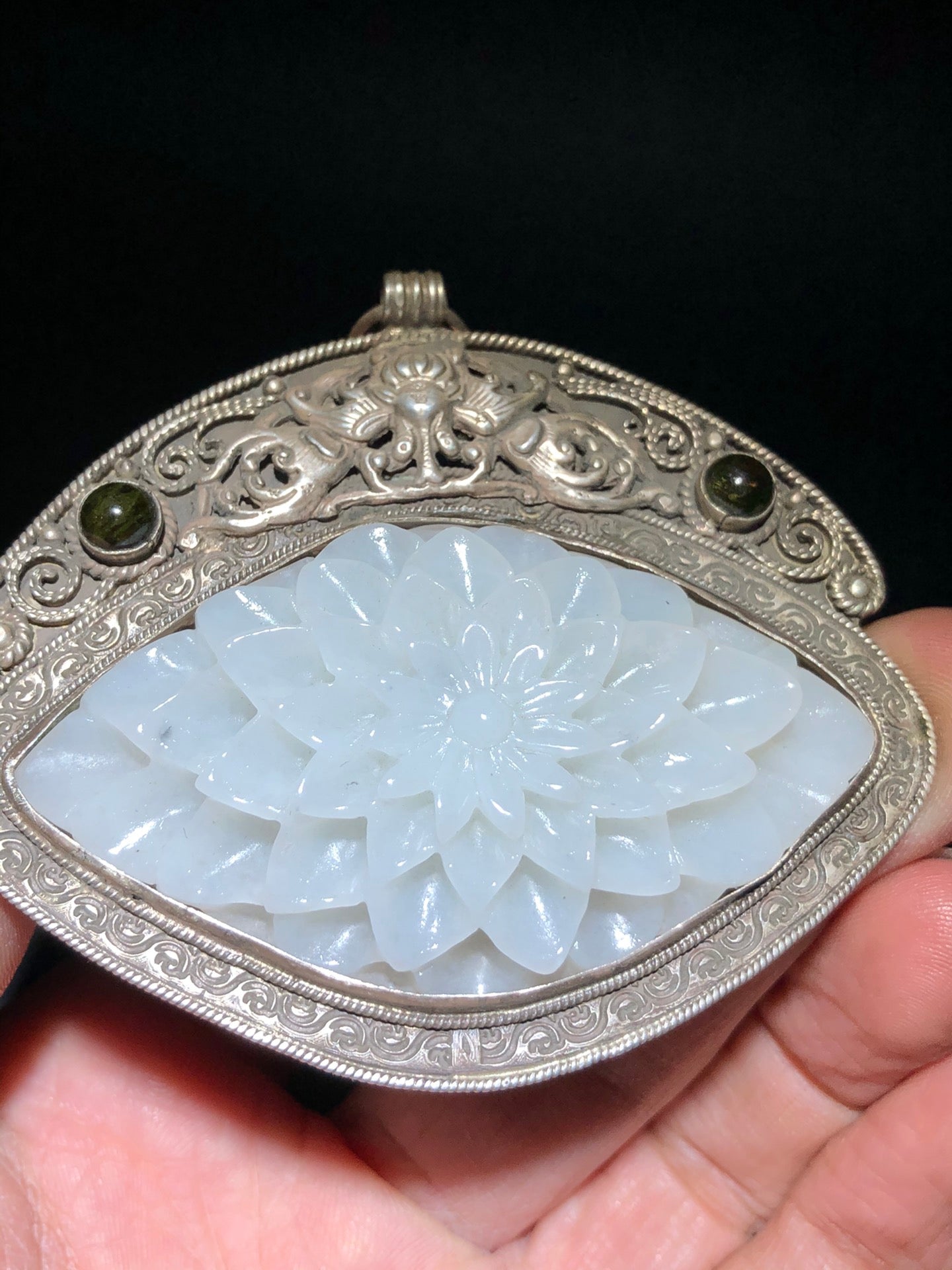 A1933 Vintage Chinese Pure Silver Inlay Hetian Jade Peony Pendant