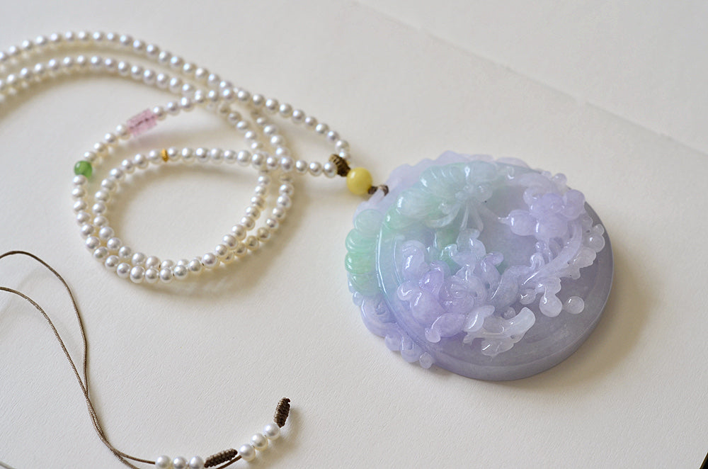 A1939 Exquisite Purple Jadeite Carved Butterfly & Flowers Pendant w Hand Woven Pearl Beads Necklace