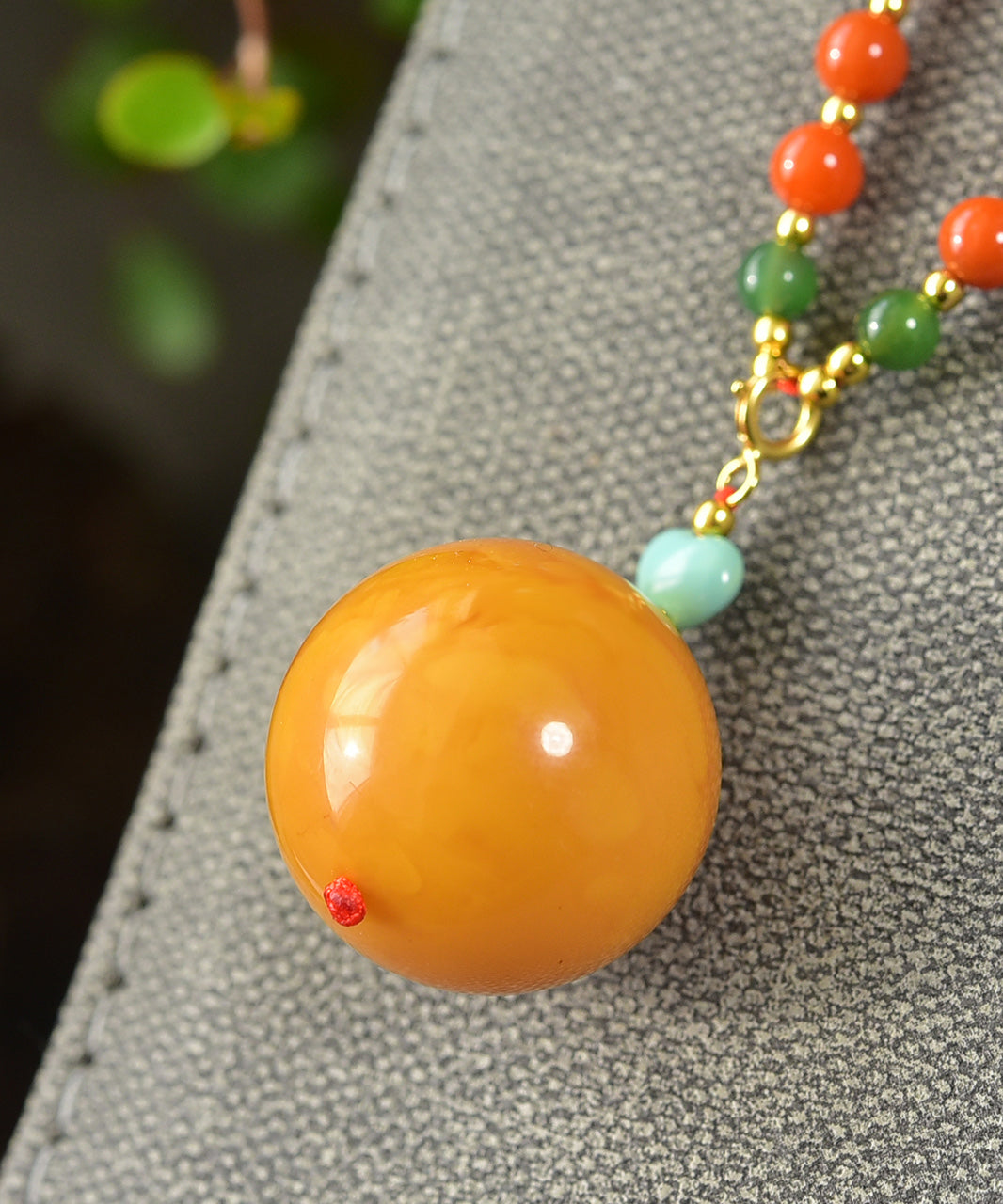 A1944 Beautiful Beeswax Bead Pendant w Hand Woven Nanhong Agate & Green Hetian Jade Beads Necklace