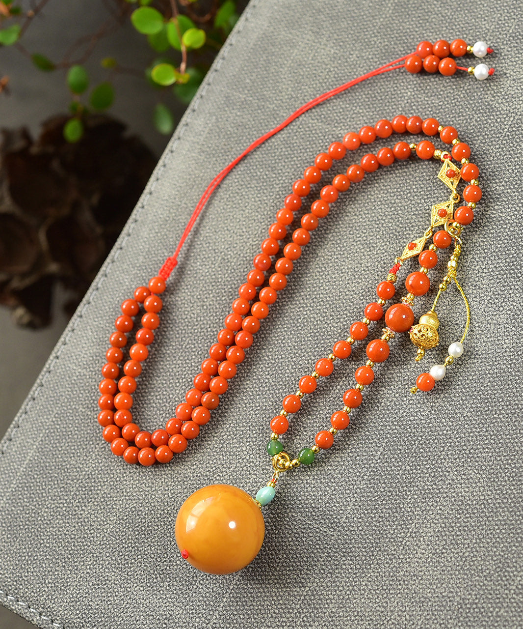 A1944 Beautiful Beeswax Bead Pendant w Hand Woven Nanhong Agate & Green Hetian Jade Beads Necklace