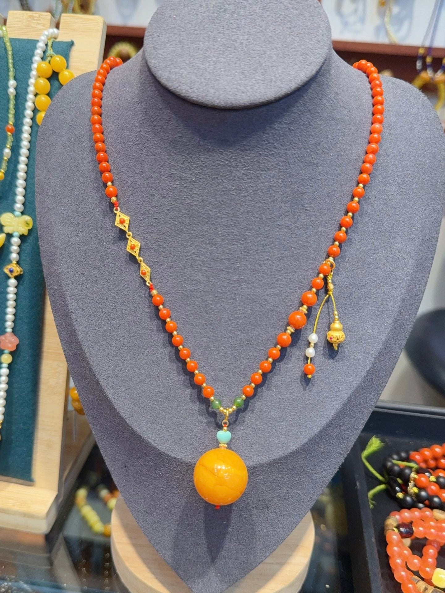 A1944 Beautiful Beeswax Bead Pendant w Hand Woven Nanhong Agate & Green Hetian Jade Beads Necklace