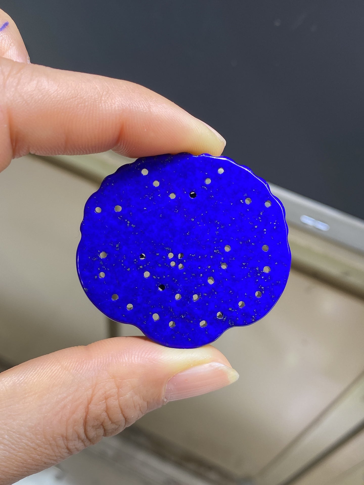 A1952 Beautiful Lapis Lazuli Carved Ruyi Pendant