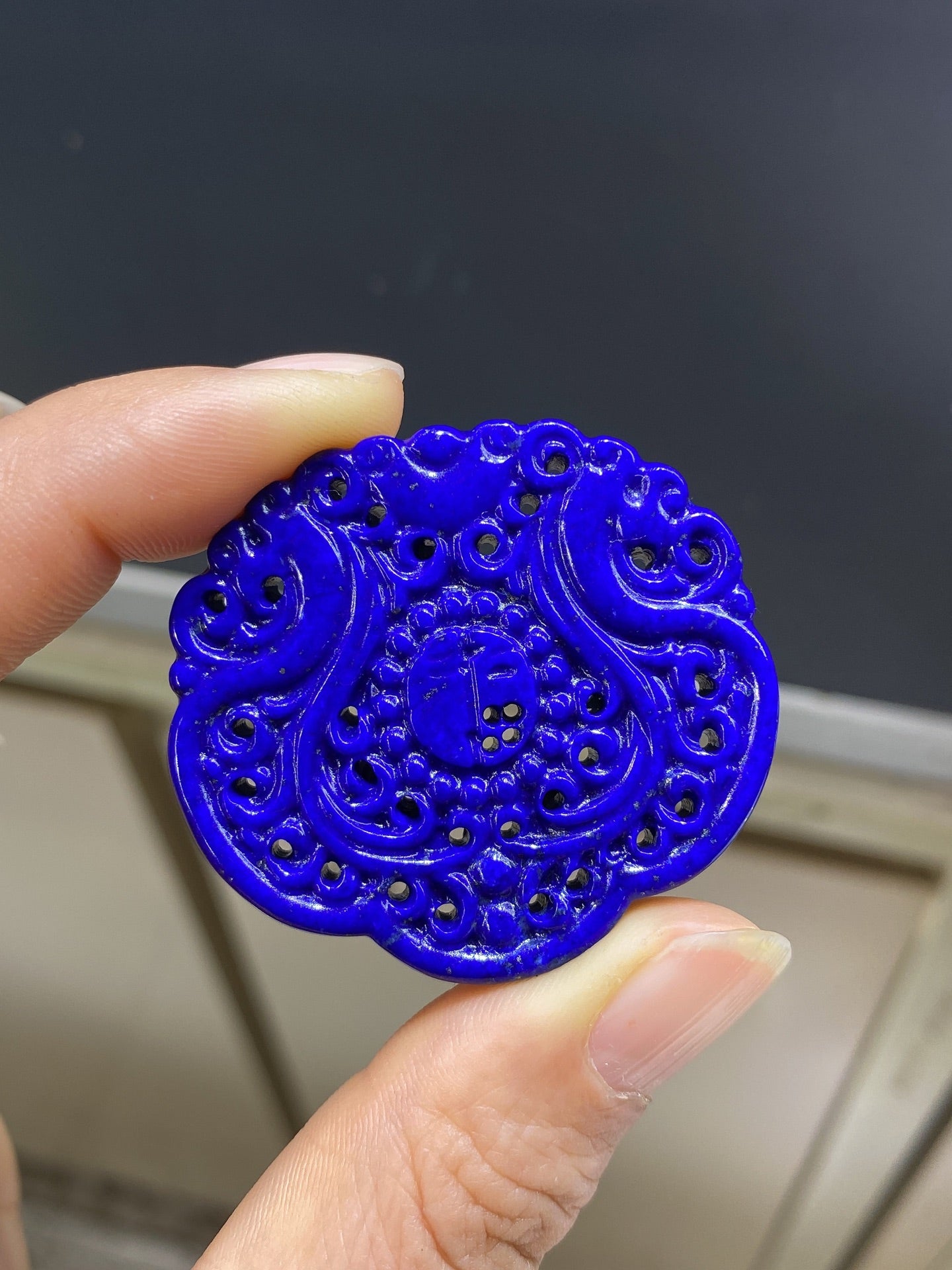 A1952 Beautiful Lapis Lazuli Carved Ruyi Pendant