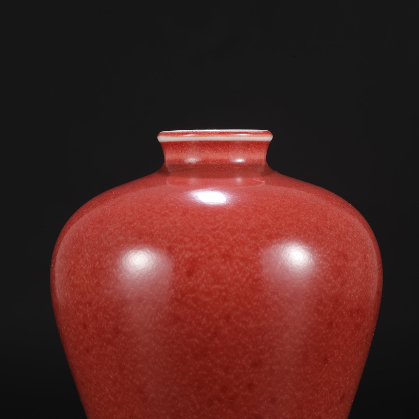 A1954 Chinese Red Glaze Porcelain Vase