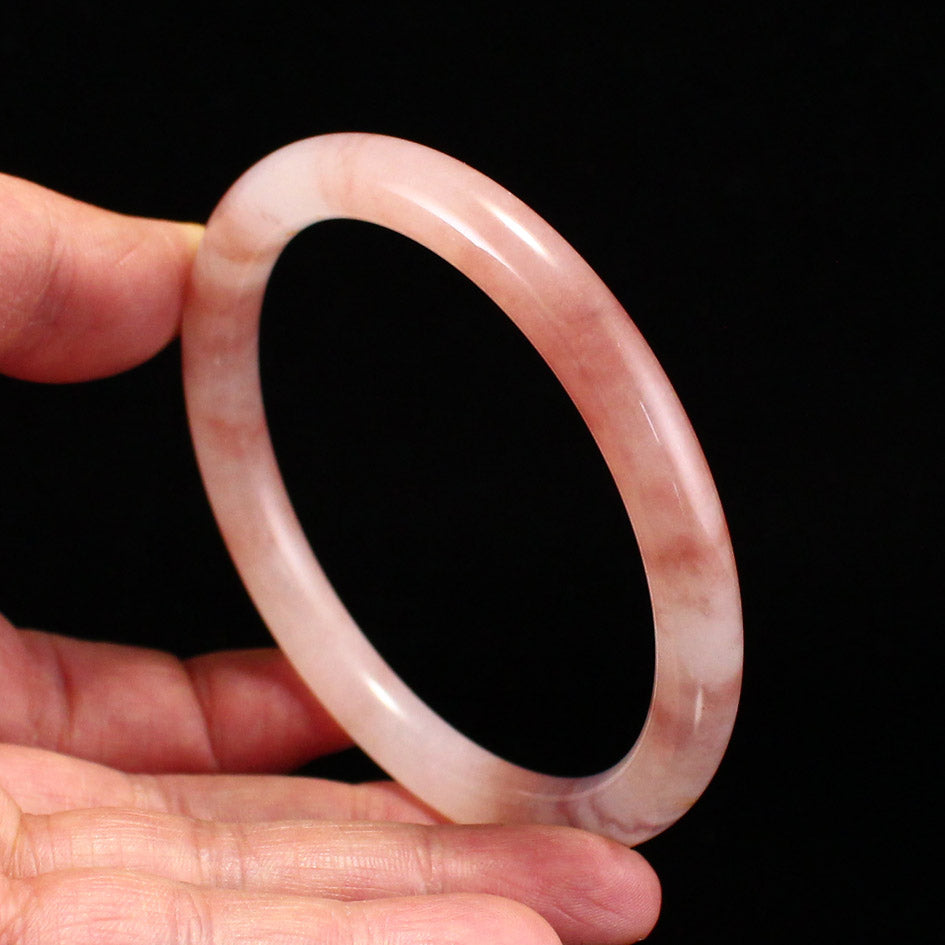 A1966 Inside Diameter 61.5 MM Natural Quartzite Pink Taohuayu Bracelet