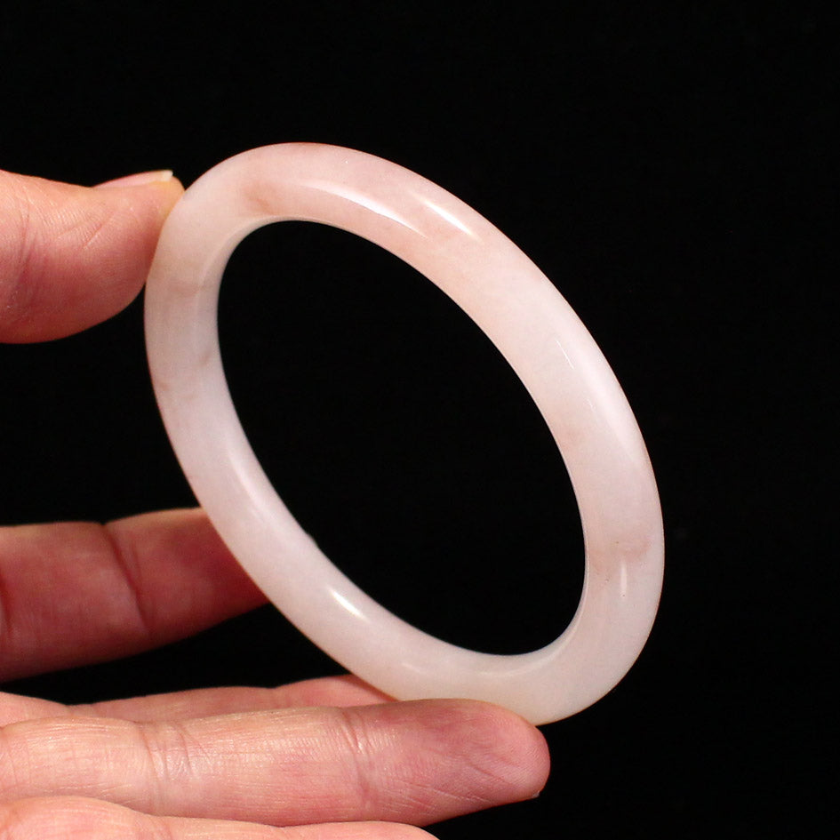 A1970 Inside Diameter 56 MM Natural Quartzite Pink Taohuayu Bracelet