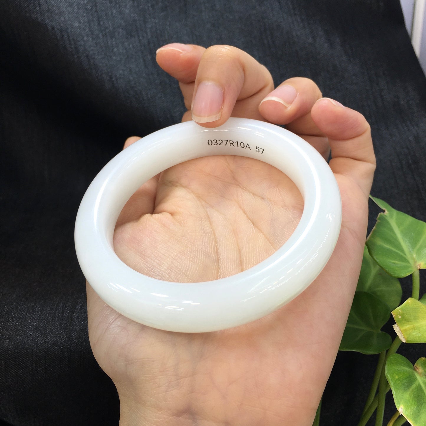 A1979 Inside Diameter 57 MM Superb Chinese White Hetian Jade Bracelet