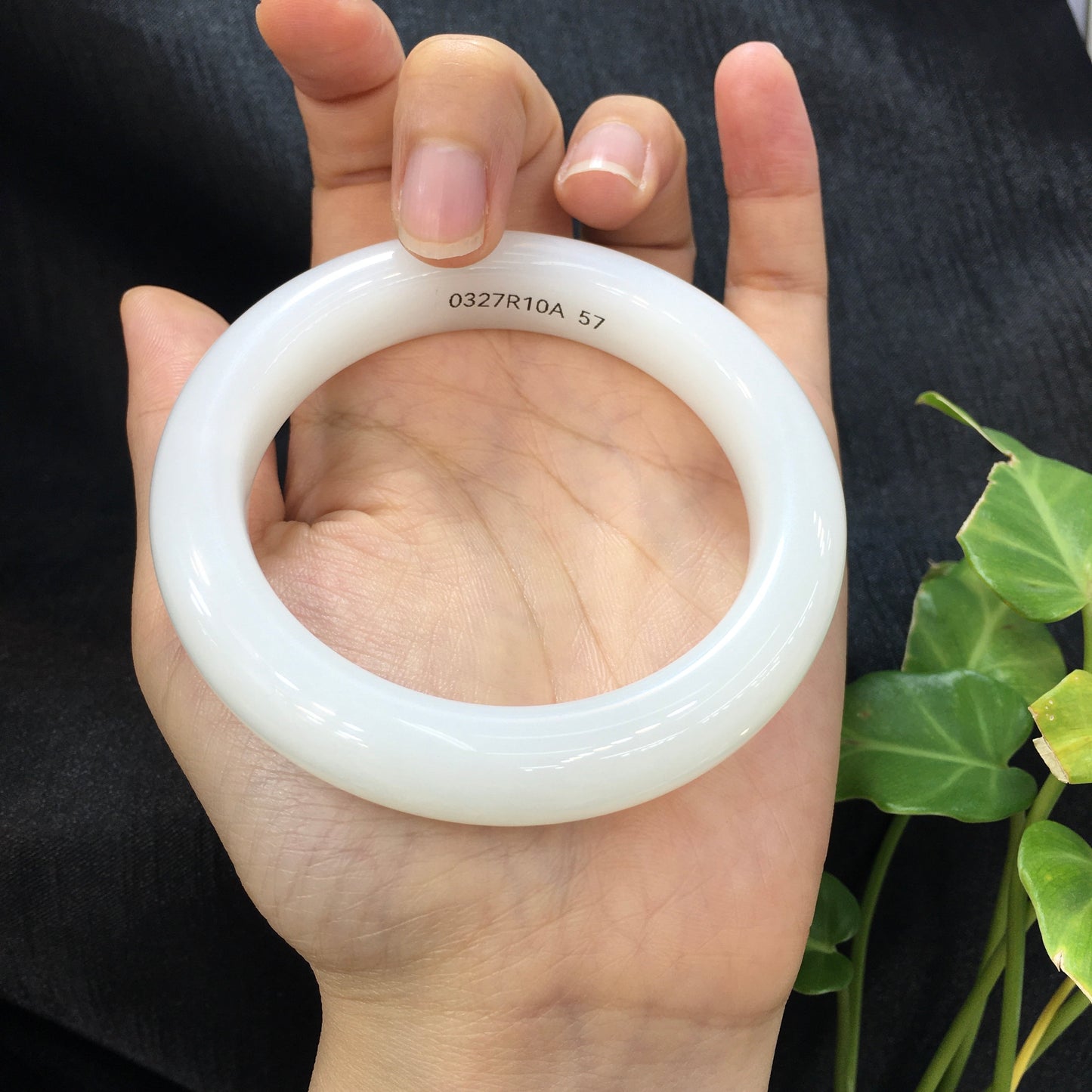 A1979 Inside Diameter 57 MM Superb Chinese White Hetian Jade Bracelet