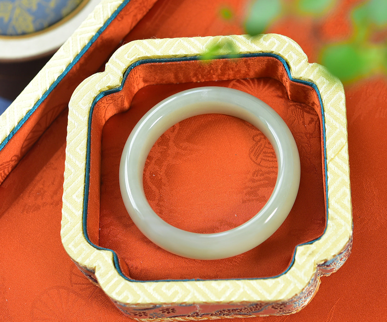 A1982 Inside Diameter 56.4 MM Superb Chinese Hetian Jade Bracelet