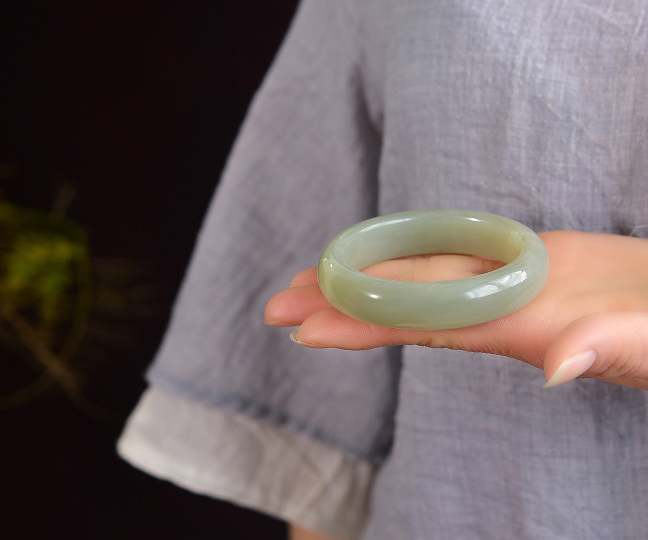 A1982 Inside Diameter 56.4 MM Superb Chinese Hetian Jade Bracelet
