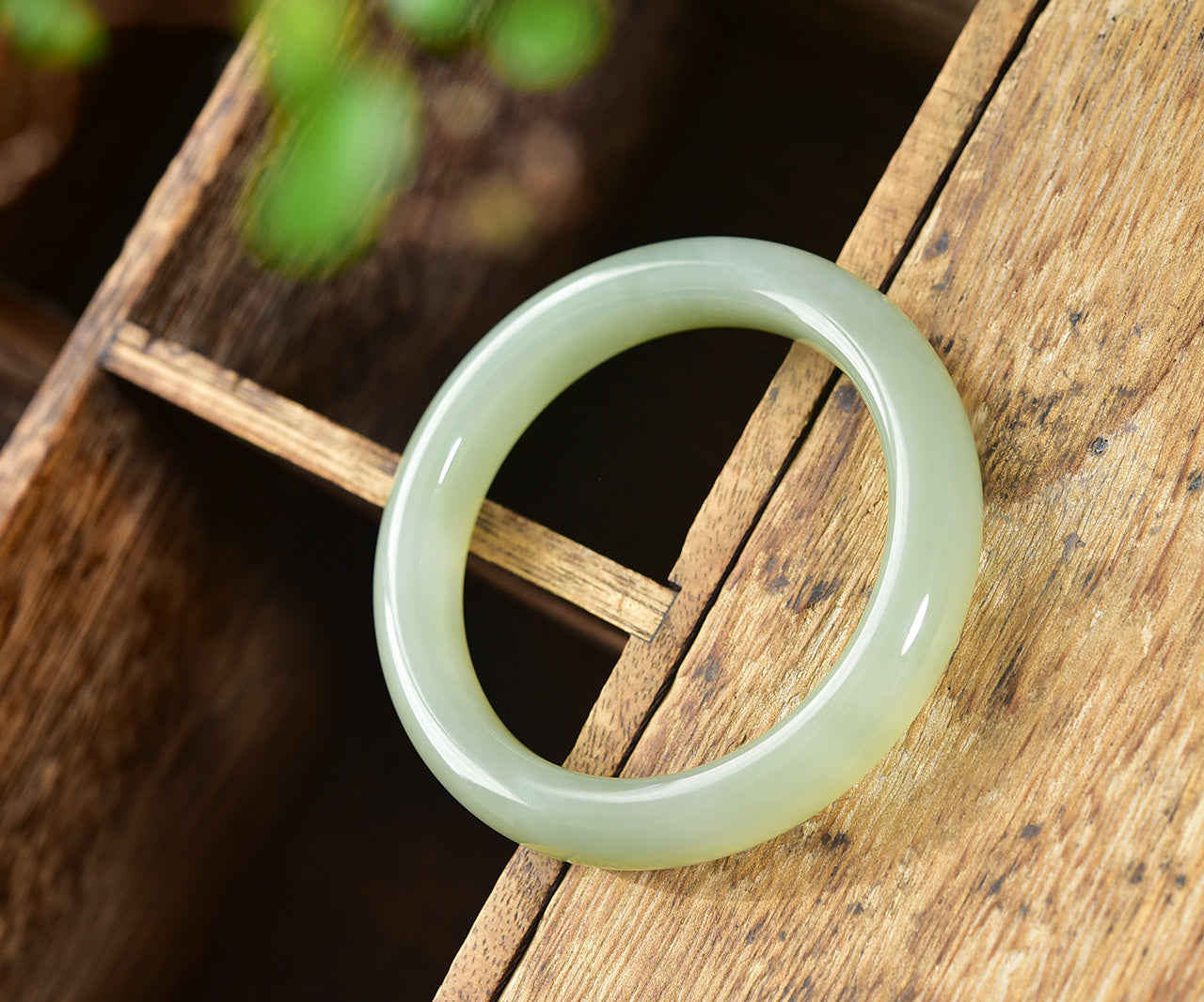A1991 Inside Diameter 57.5 MM Superb Chinese Hetian Jade Bracelet