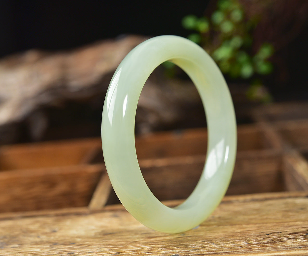 A1991 Inside Diameter 57.5 MM Superb Chinese Hetian Jade Bracelet
