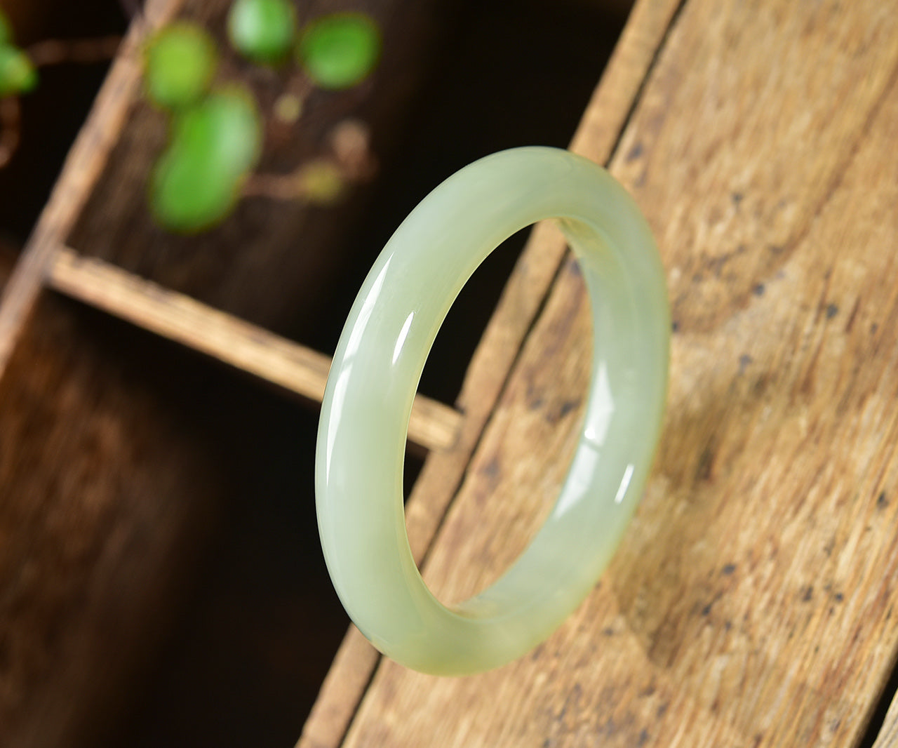 A1991 Inside Diameter 57.5 MM Superb Chinese Hetian Jade Bracelet