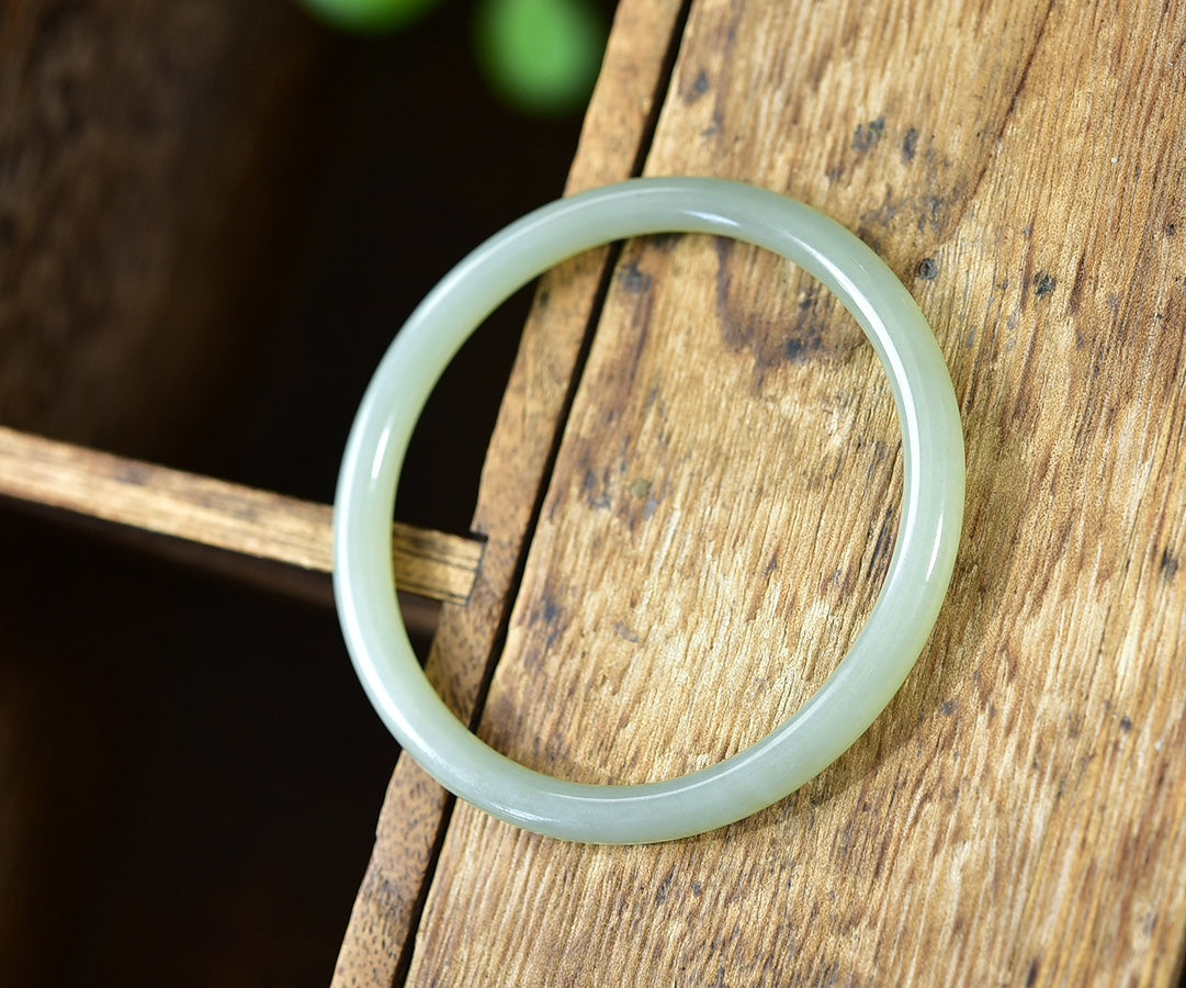 A1992 Inside Diameter 57.6 MM Superb Chinese Hetian Jade Bracelet