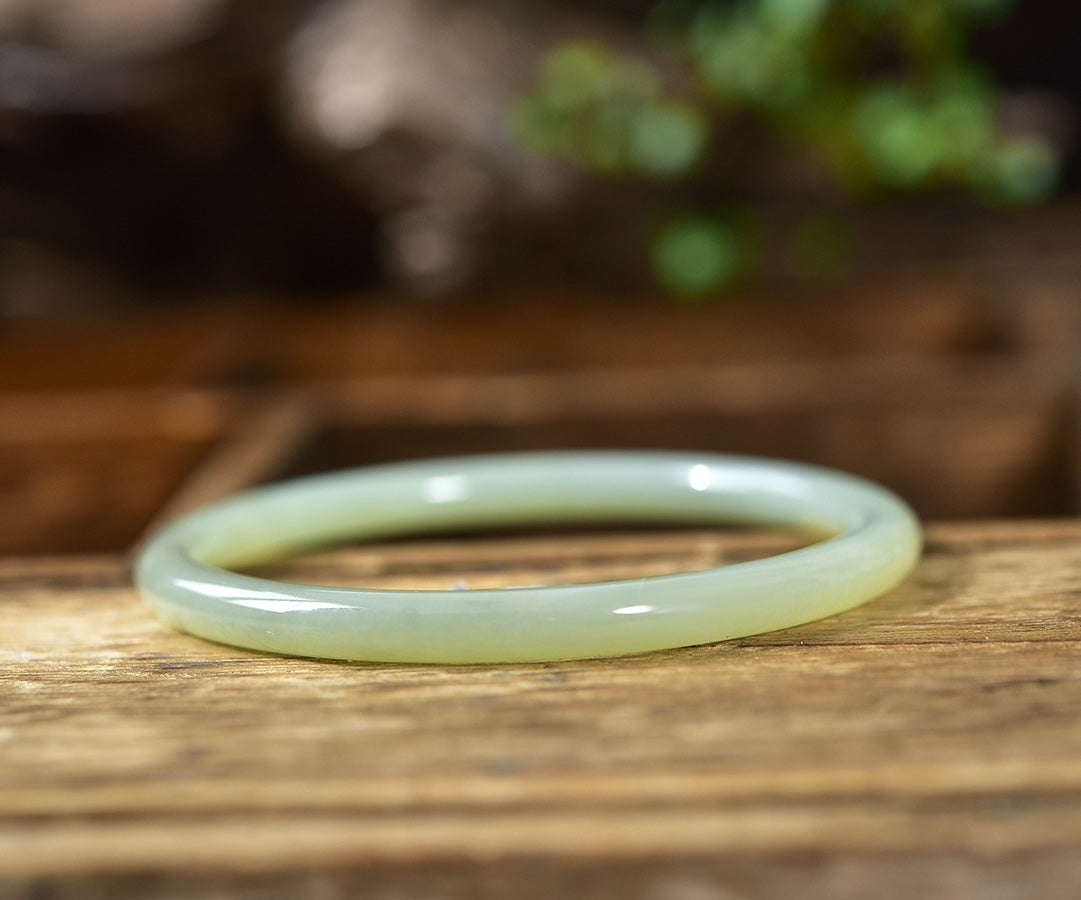 A1992 Inside Diameter 57.6 MM Superb Chinese Hetian Jade Bracelet
