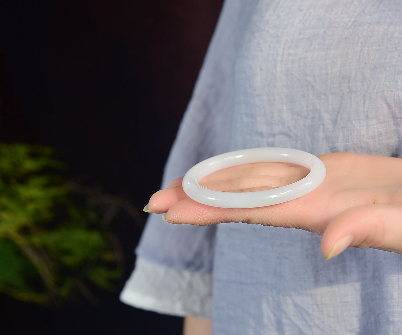 A1994 Inside Diameter 57.5 MM Superb Chinese White Hetian Jade Bracelet