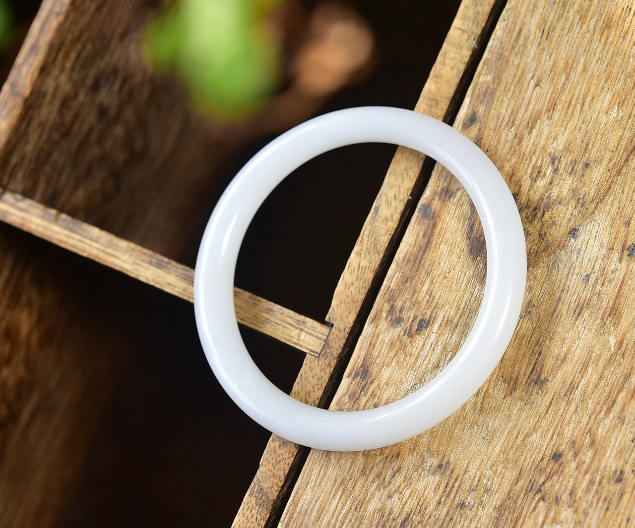 A1994 Inside Diameter 57.5 MM Superb Chinese White Hetian Jade Bracelet